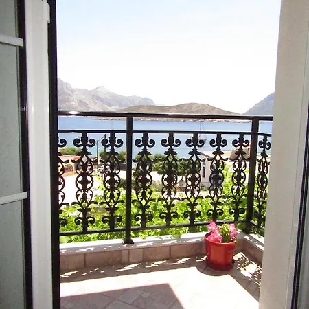 Apartamento Kalotina's *