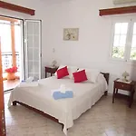 شقة Kalotina's *