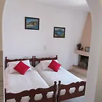 شقة Kalotina's Emborios