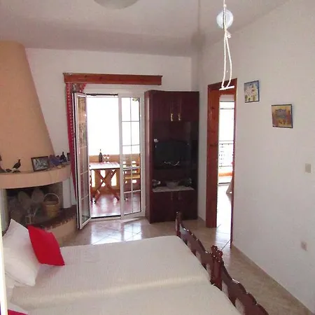 アパート Kalotina's