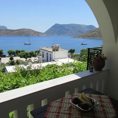 アパート Kalotina's *