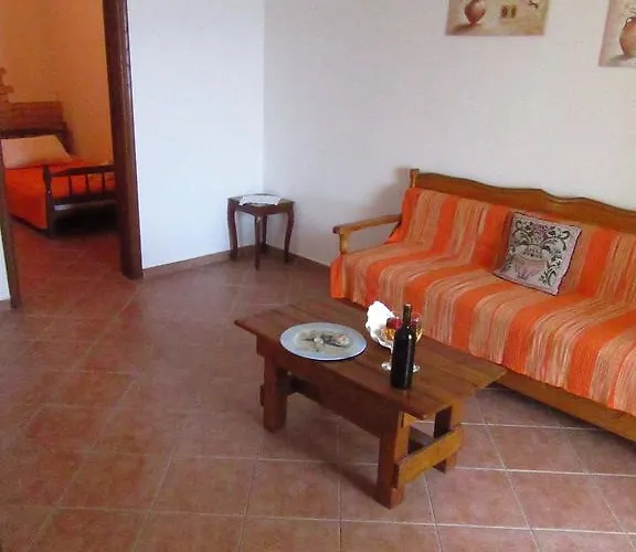 Kalotina's * Emborios